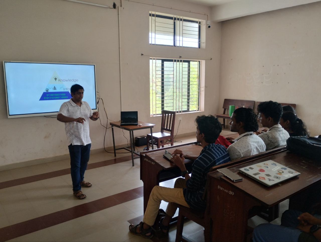 St. Thomas college workshop